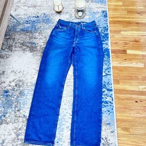The Jean of Tomorrow preowned size 27 excellent condition.